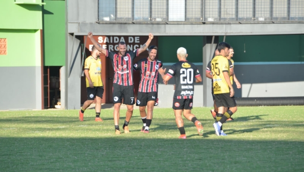 Após Copa, goleiro Weverton participa de jogo solidário no Florestão, em Rio Branco 